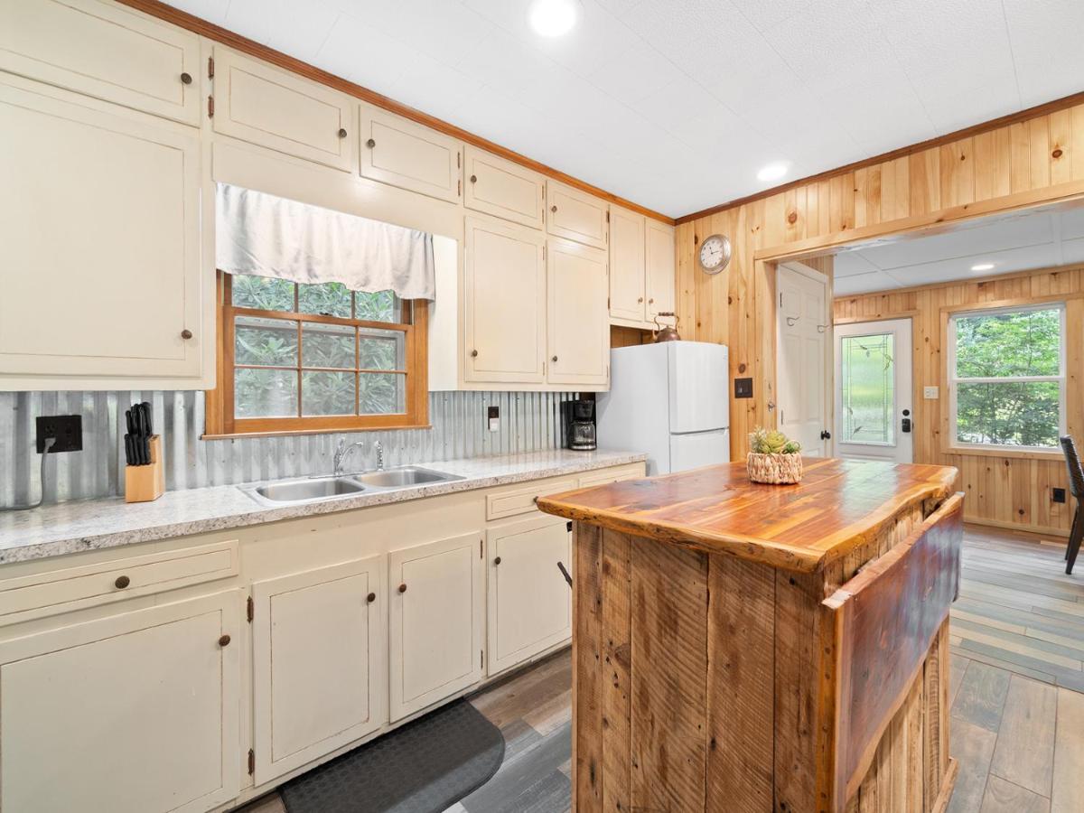 Gingercake Mtn Cottage At Linville Gorge - Wood Burning Fireplace Linville Falls Exterior foto